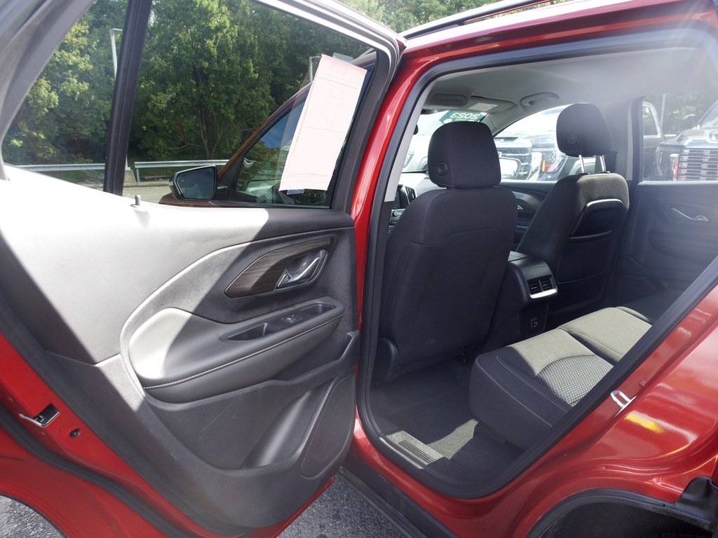 2023 GMC Terrain SLE - Photo 14