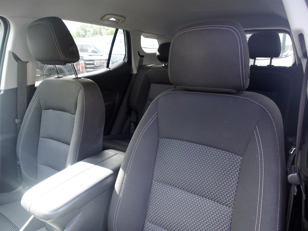 2023 GMC Terrain SLE - Photo 12