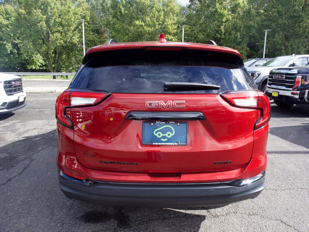 2023 GMC Terrain SLE - Photo 8