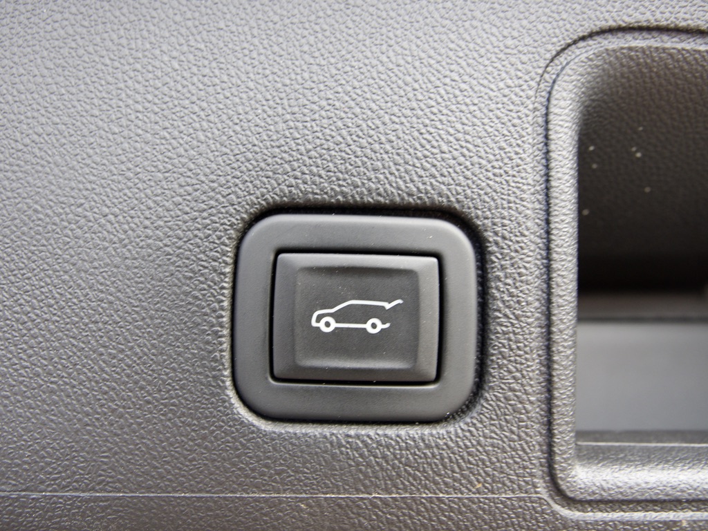 2023 GMC Terrain SLE - Photo 33