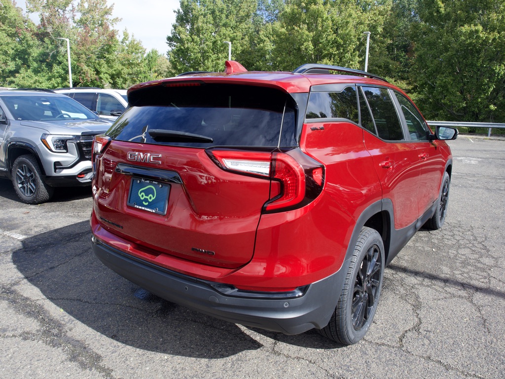 2023 GMC Terrain SLE - Photo 7