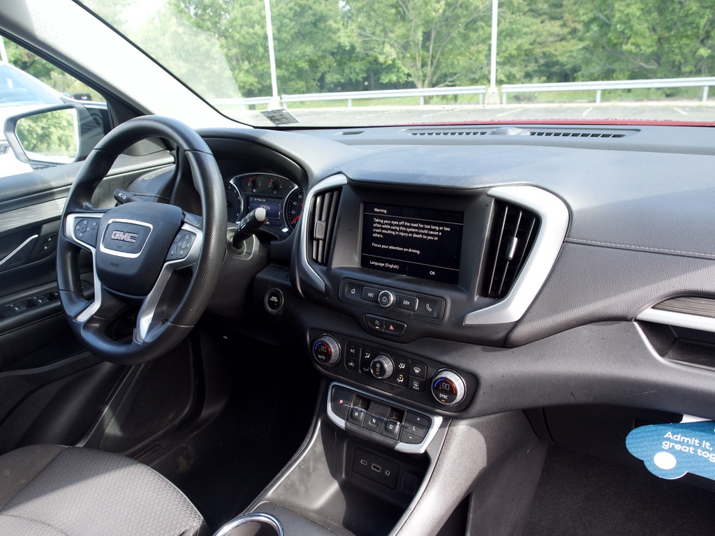 2023 GMC Terrain SLE - Photo 29