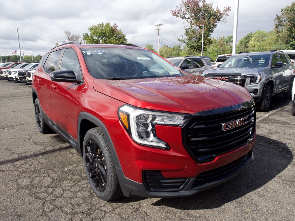 2023 GMC Terrain SLE - Photo 4