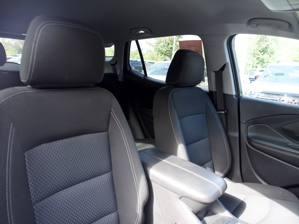 2023 GMC Terrain SLE - Photo 28