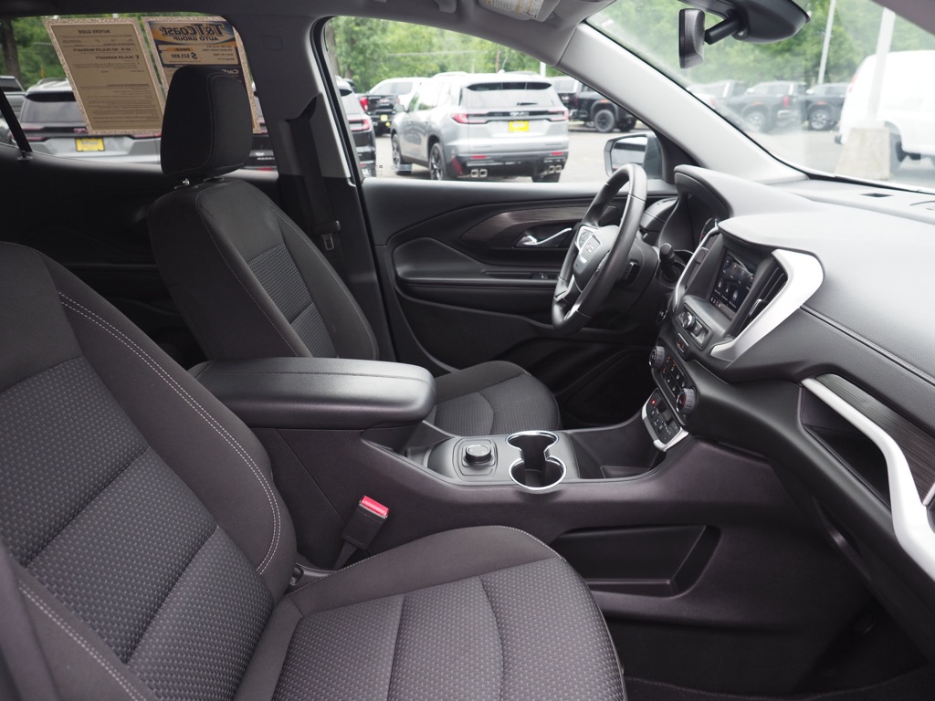 Certified Used 2024 Summit White GMC SLE image 31