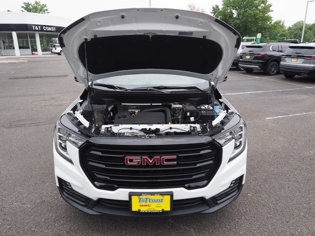 Certified Used 2024 Summit White GMC SLE image 37