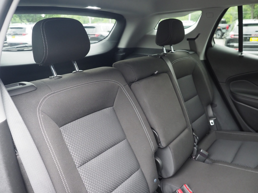 Certified Used 2024 Summit White GMC SLE image 28