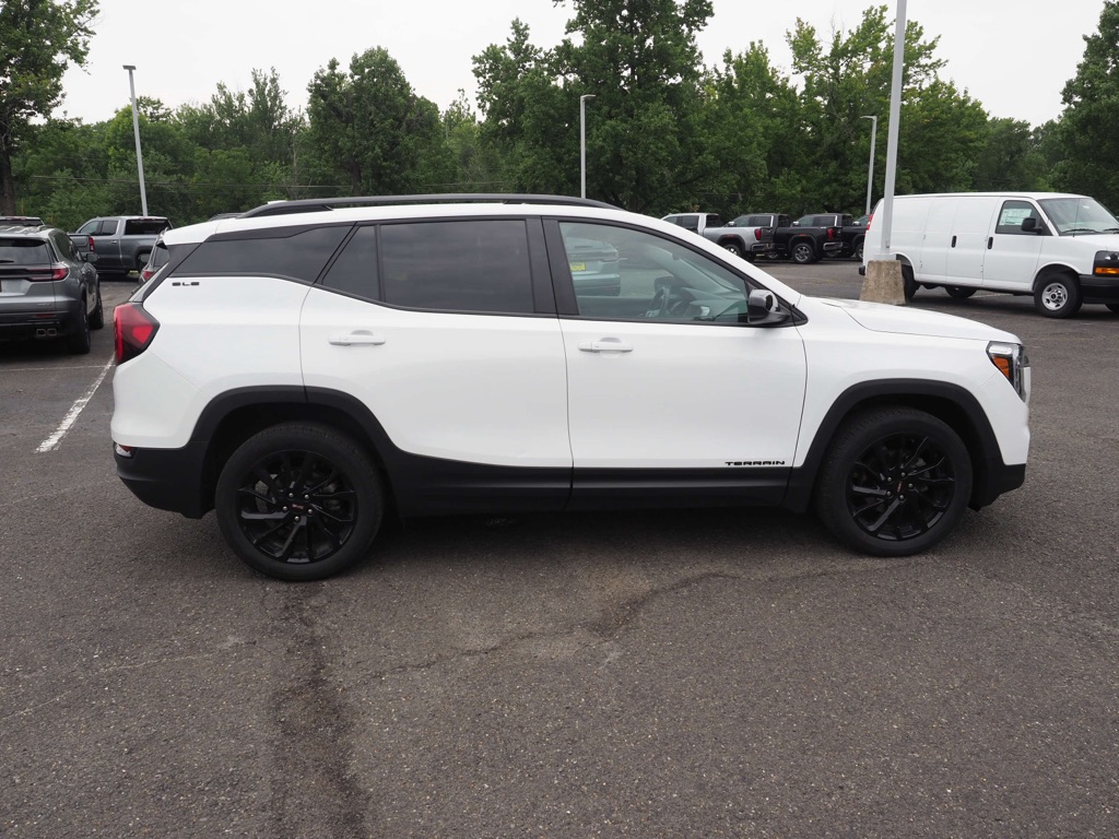 Certified Used 2024 Summit White GMC SLE image 6