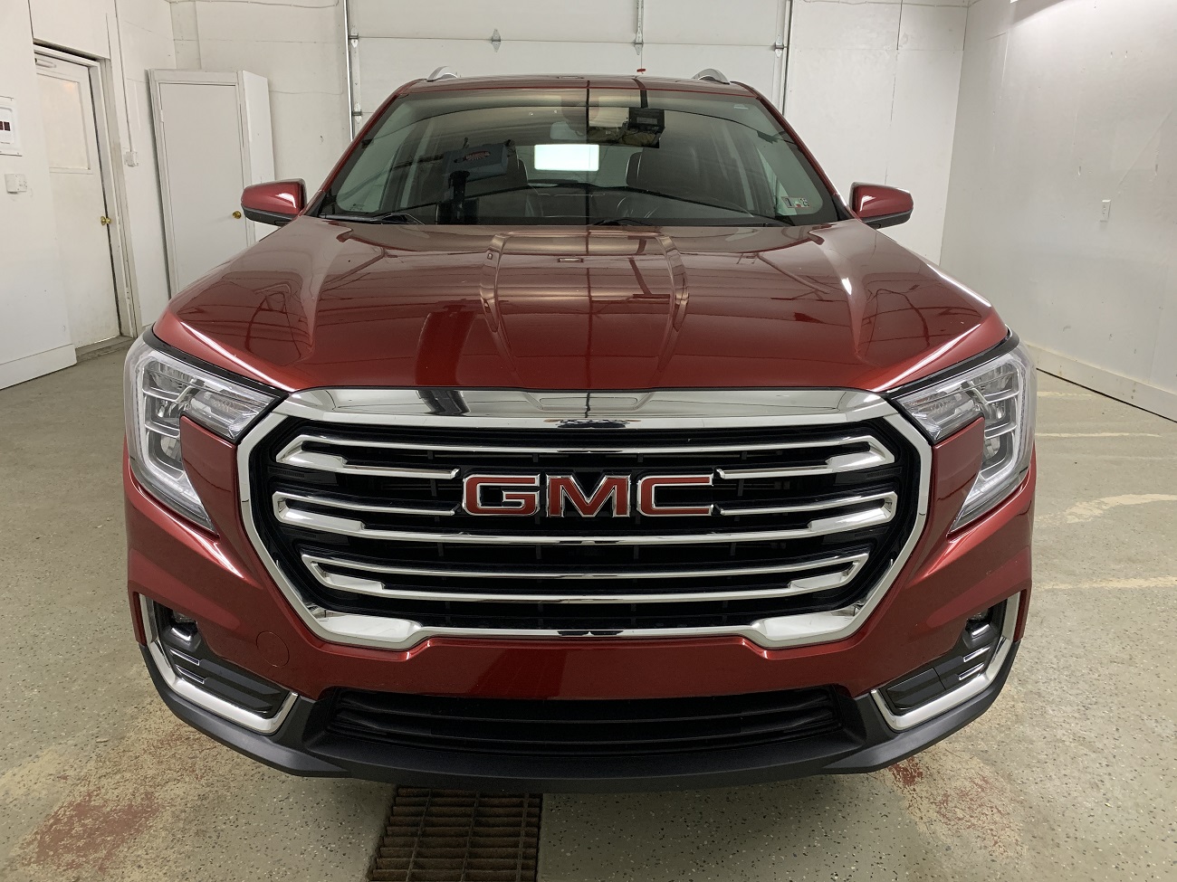 Used 2022 GMC Terrain SLT with VIN 3GKALVEV5NL132327 for sale in Warren, PA