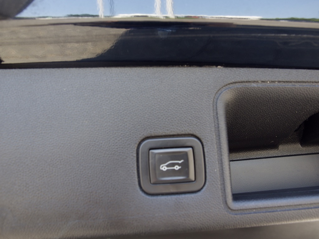 Certified Used 2019 EBONY TWILIGHT METALLIC GMC SLT image 38