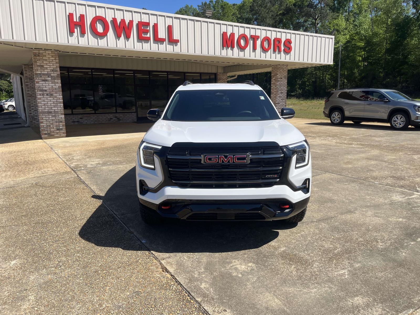 New 2026 Summit White GMC AT4 image 31