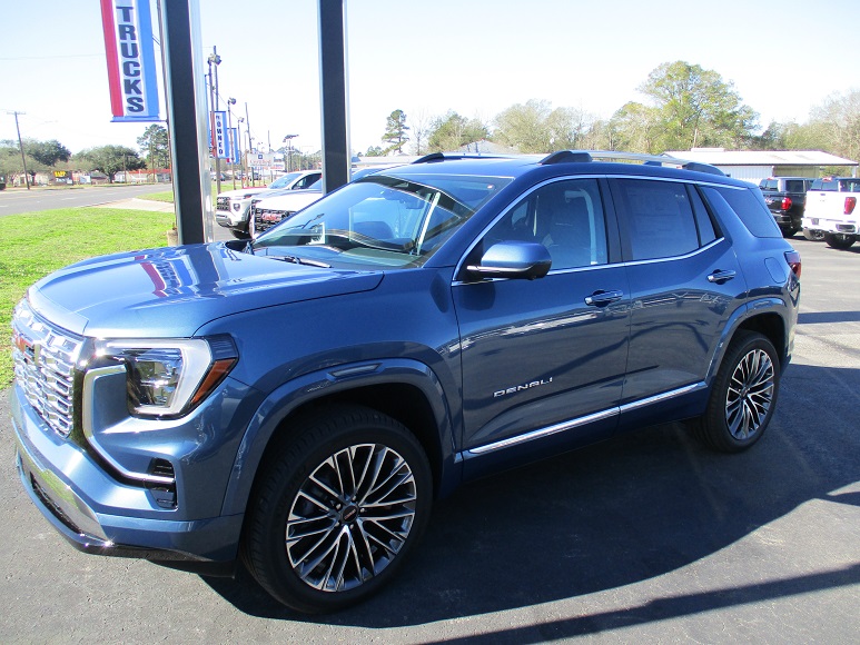 2026 GMC Terrain Denali AWD's photo