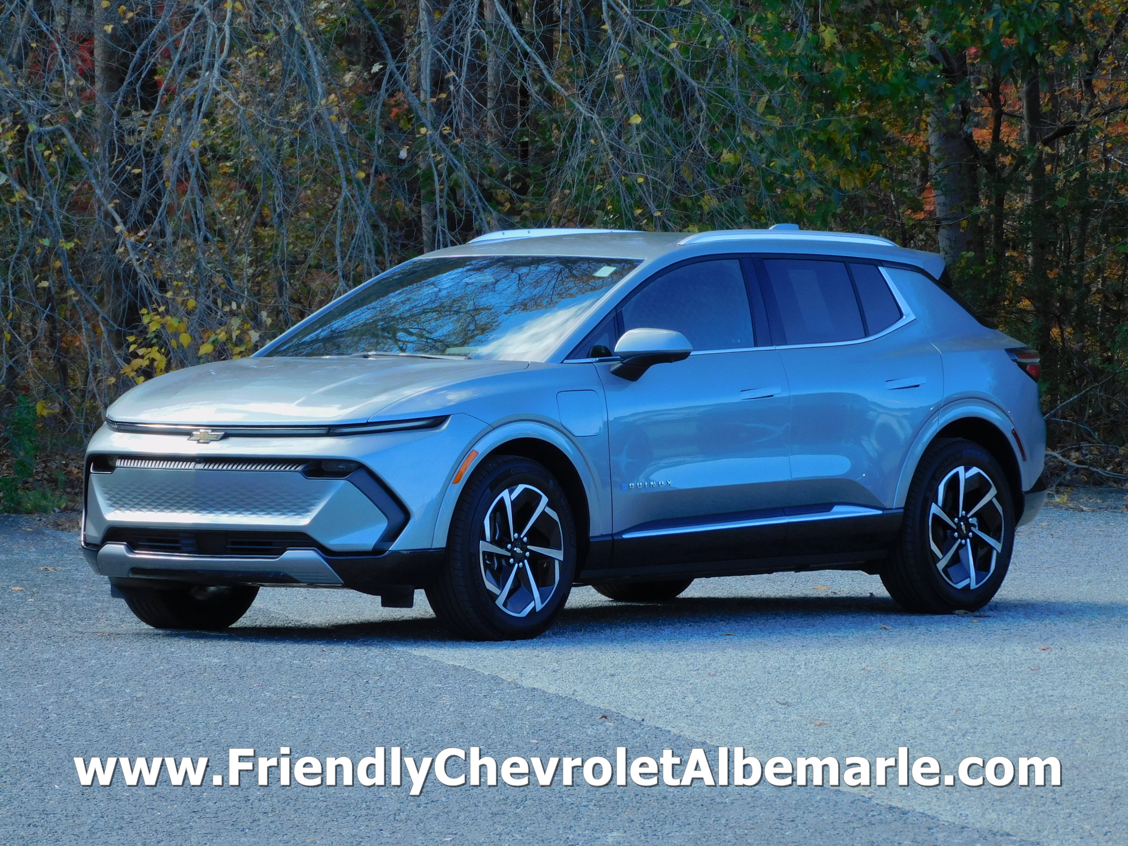 2025 Chevrolet Equinox EV LT's photo