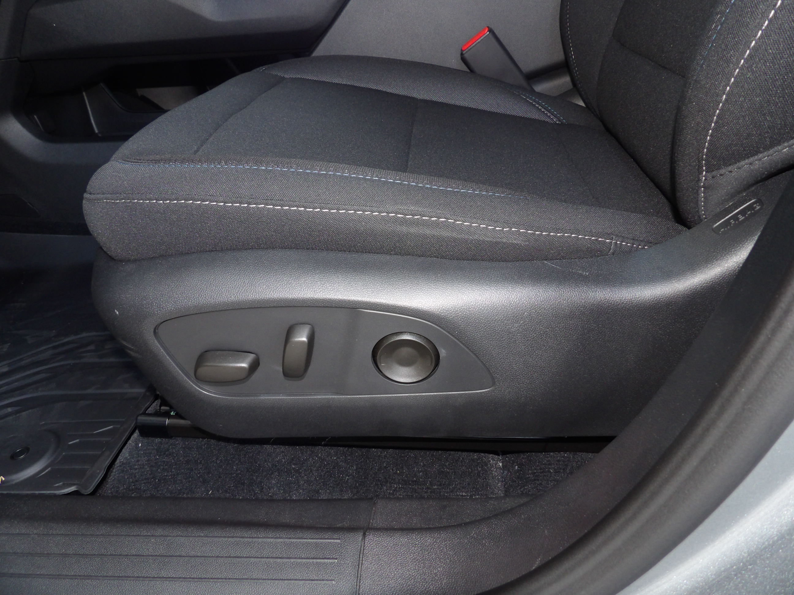 2026 Chevrolet Equinox EV 1LT - Photo 16
