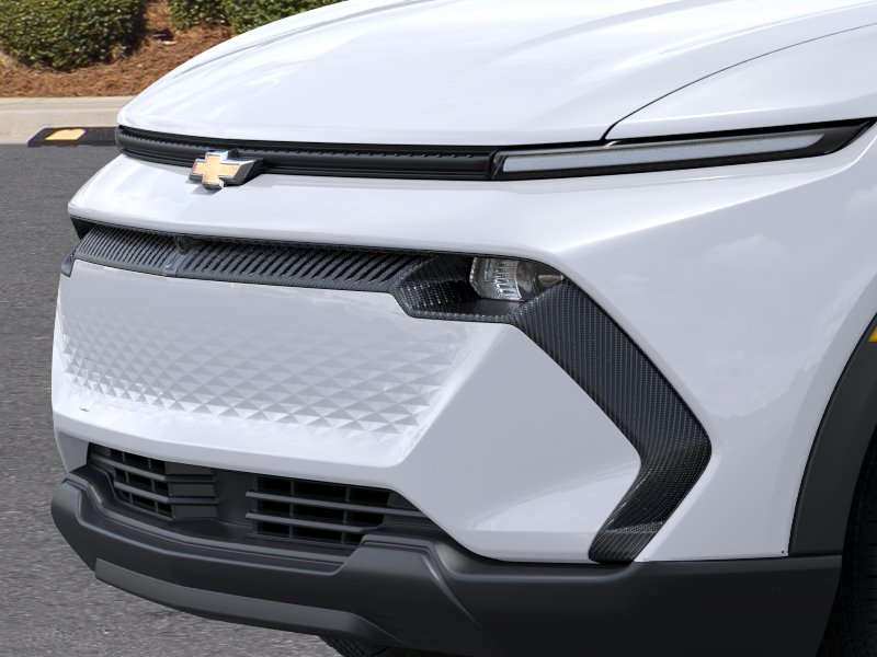 New 2026 Summit White Chevrolet LT image 13