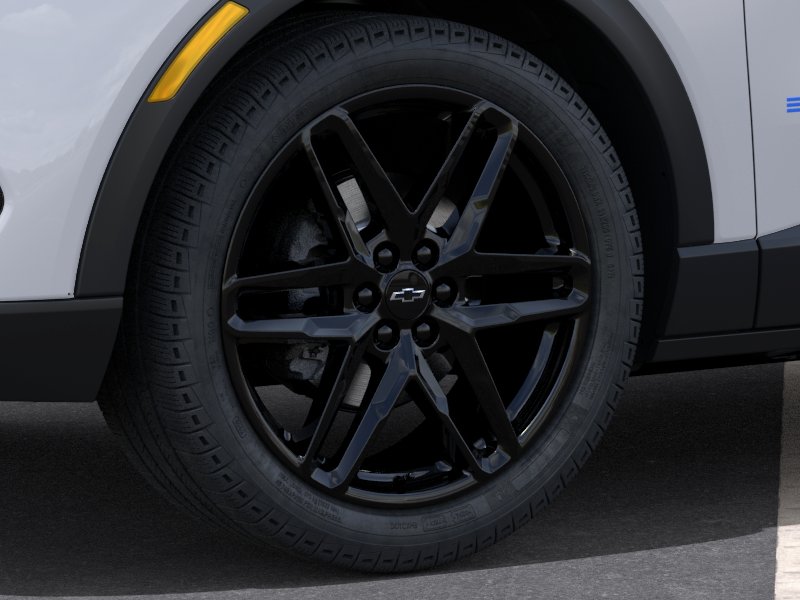 New 2026 Summit White Chevrolet LT image 44