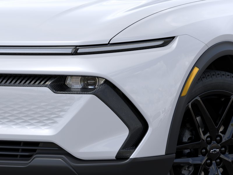 New 2026 Summit White Chevrolet LT image 45