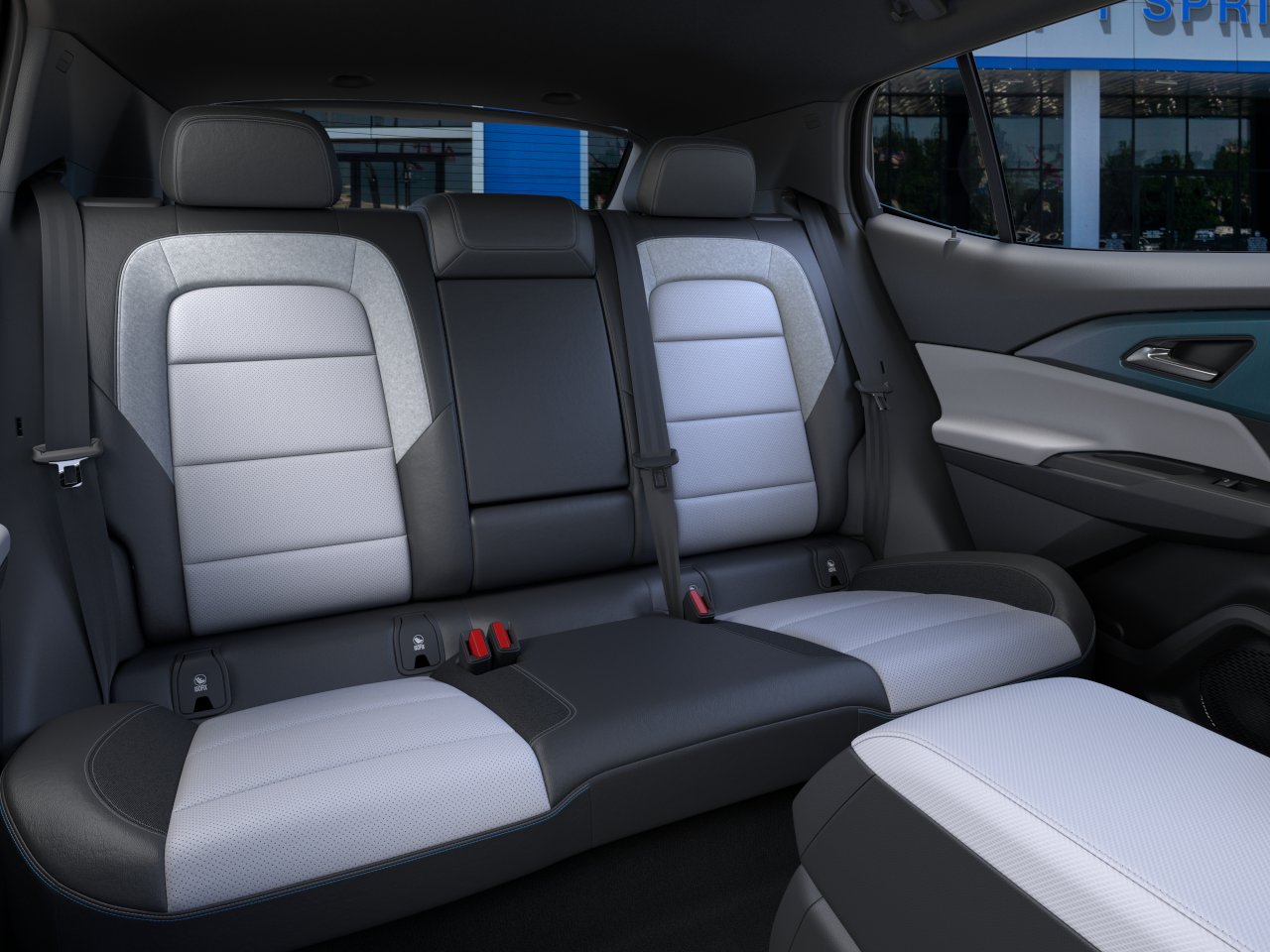 New 2026 Summit White Chevrolet LT image 40