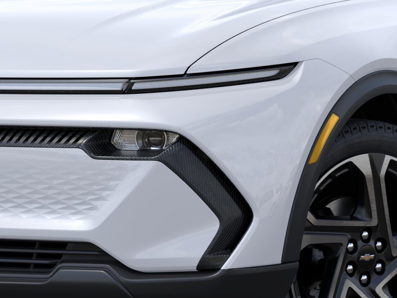 New 2026 Summit White Chevrolet LT image 10