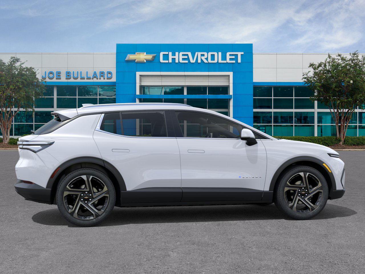 2026 Chevrolet Equinox EV 1LT photo 4