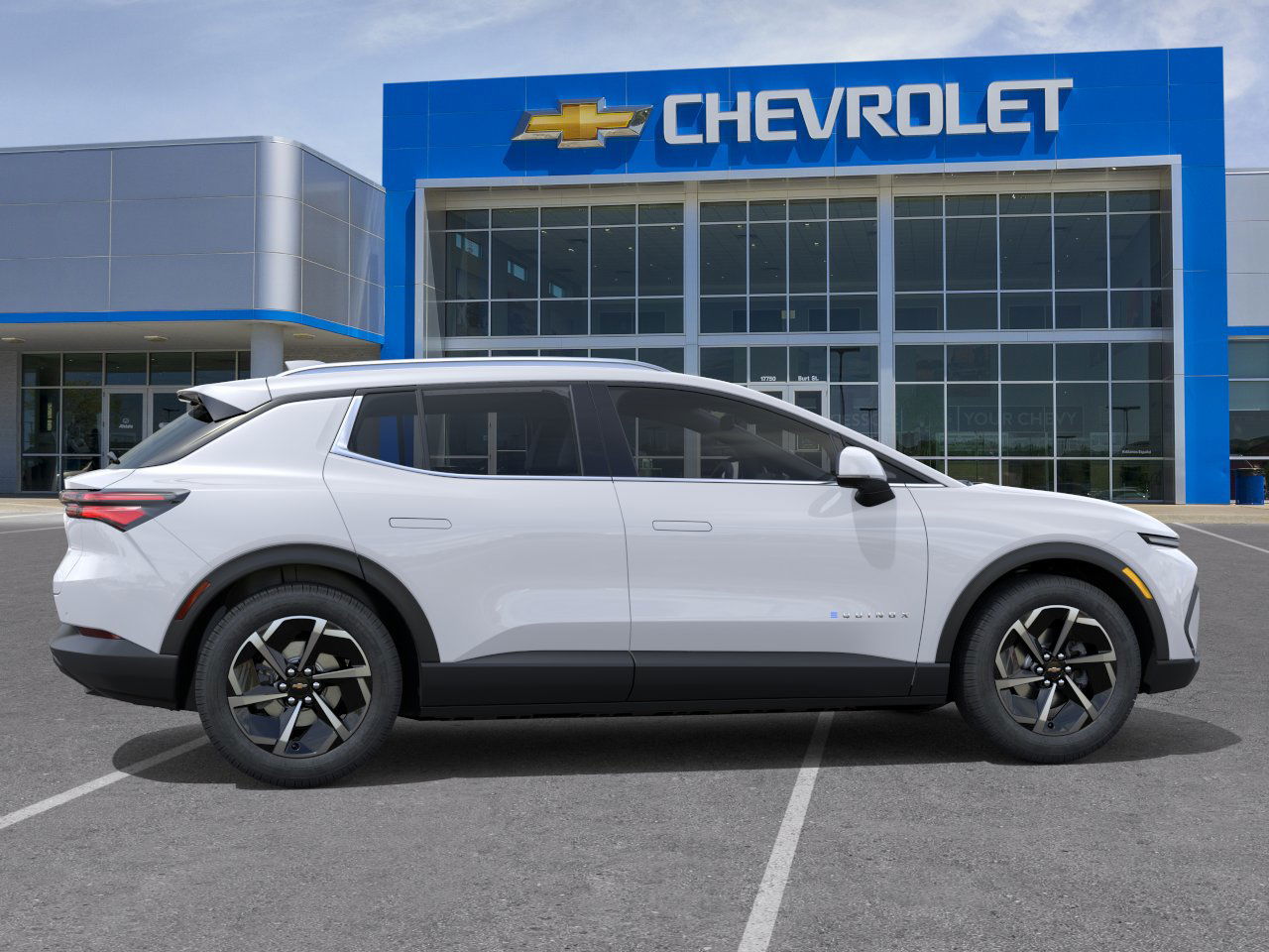 2026 Chevrolet Equinox LT photo 4