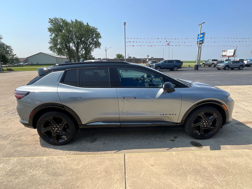 Used 2024 Chevrolet Equinox EV RS with VIN 3GN7DSRP2RS263375 for sale in Fairbury, IL