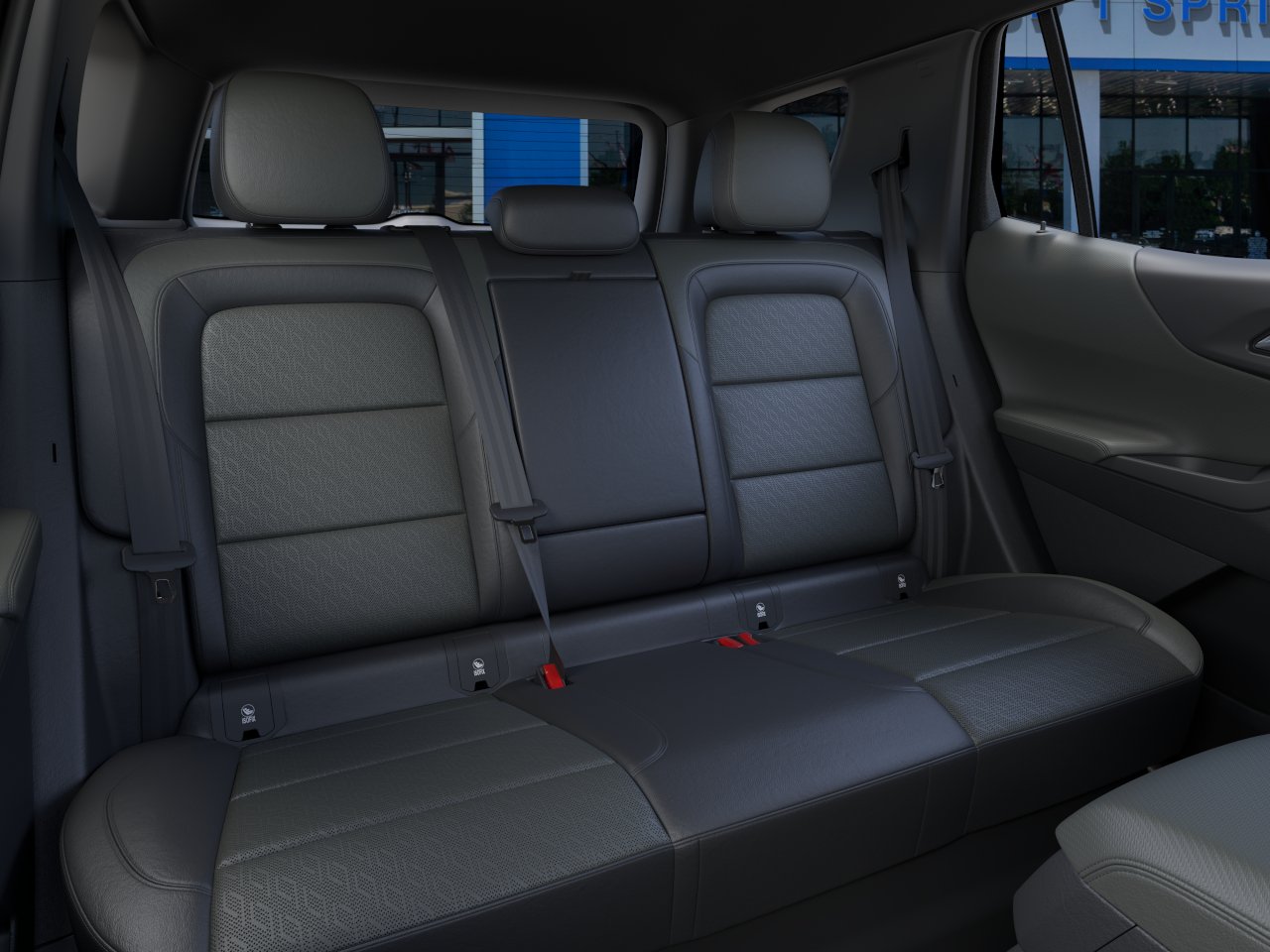 New 2027 Summit White Chevrolet LT image 41