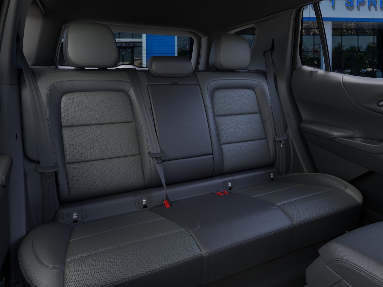 New 2027 Summit White Chevrolet LT image 41