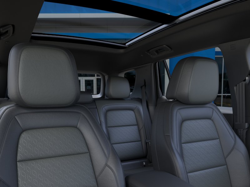 New 2027 Summit White Chevrolet LT image 24