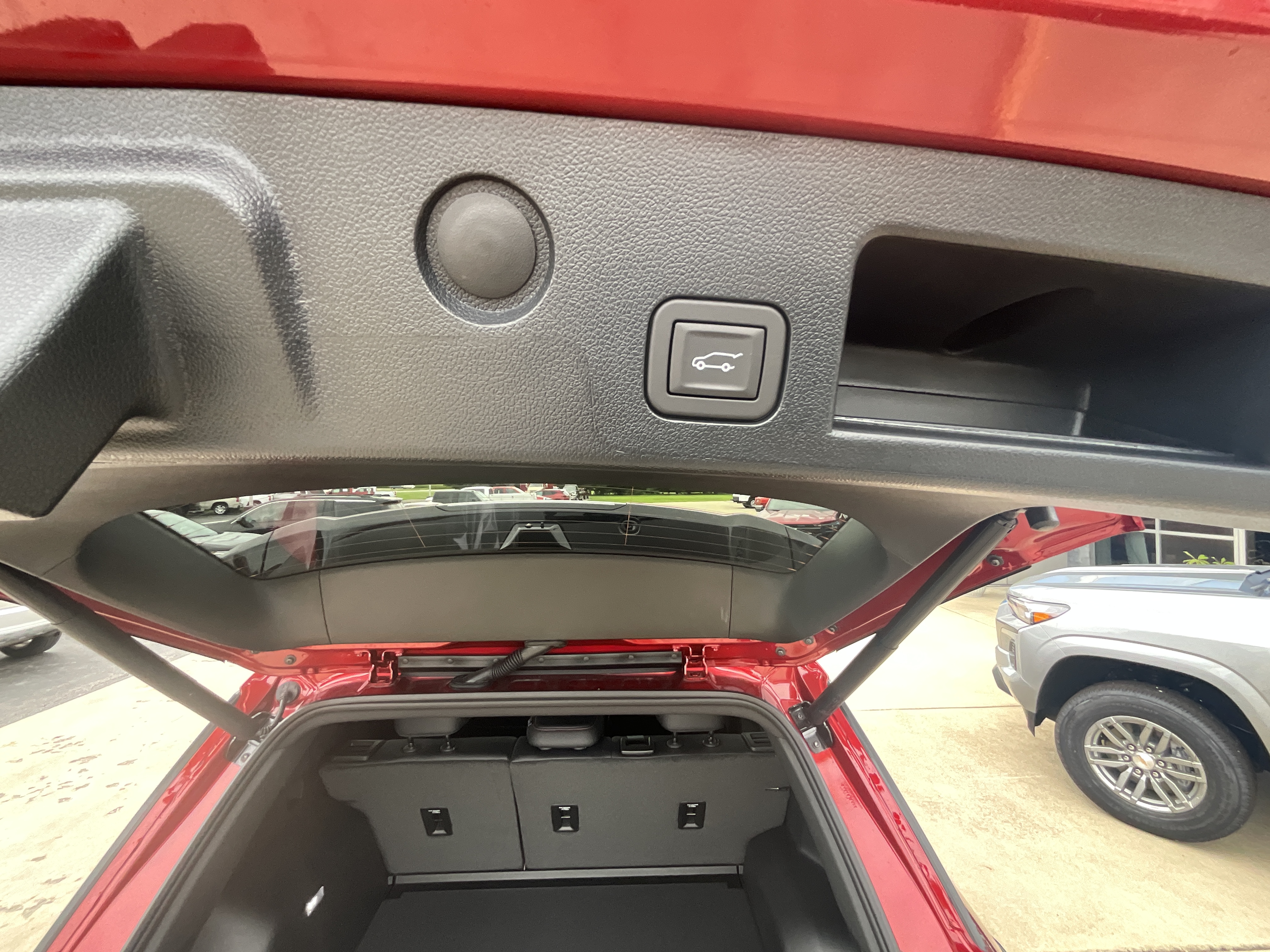 2027 Chevrolet Equinox RS - Photo 18