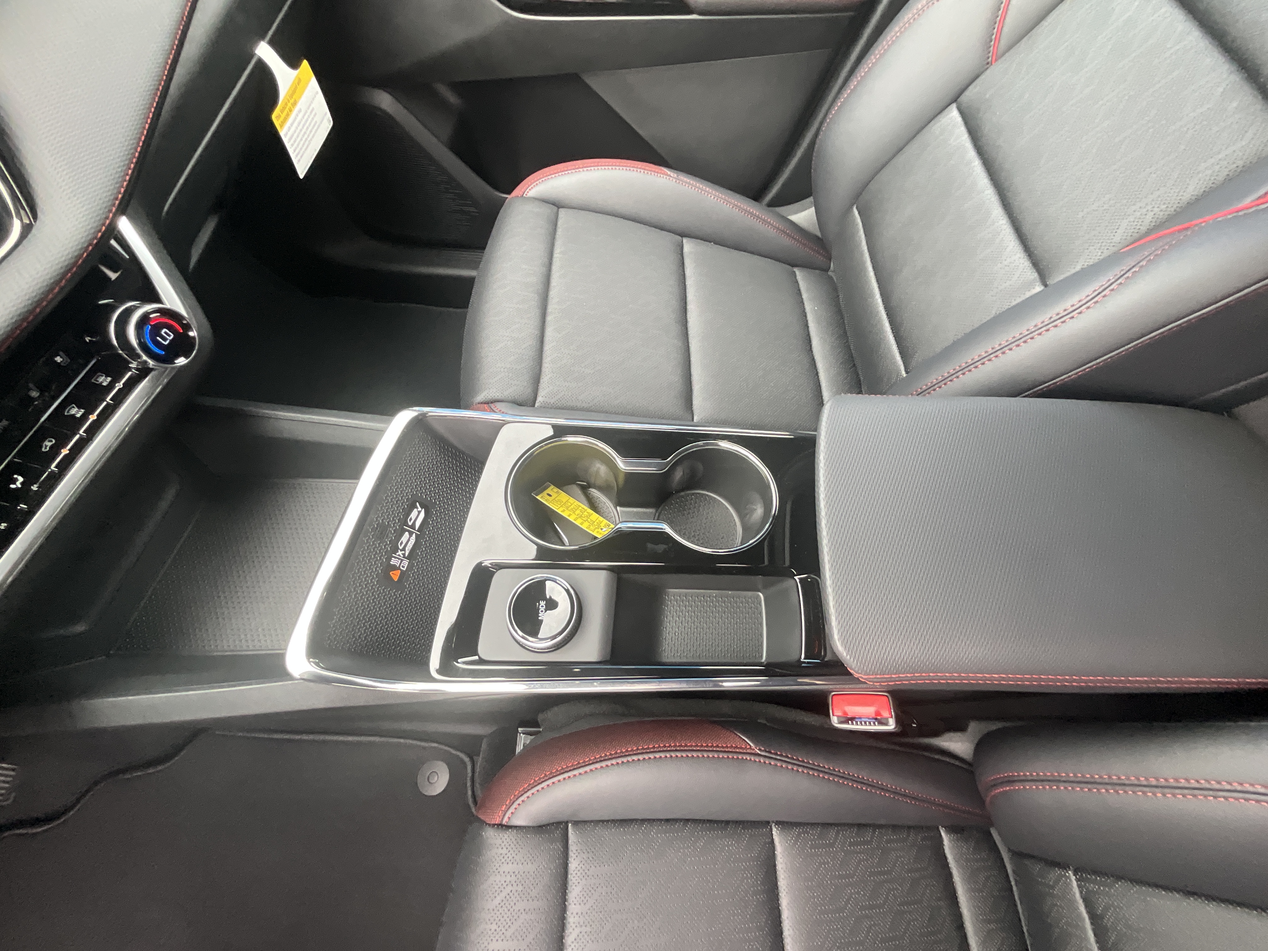 2027 Chevrolet Equinox RS - Photo 12