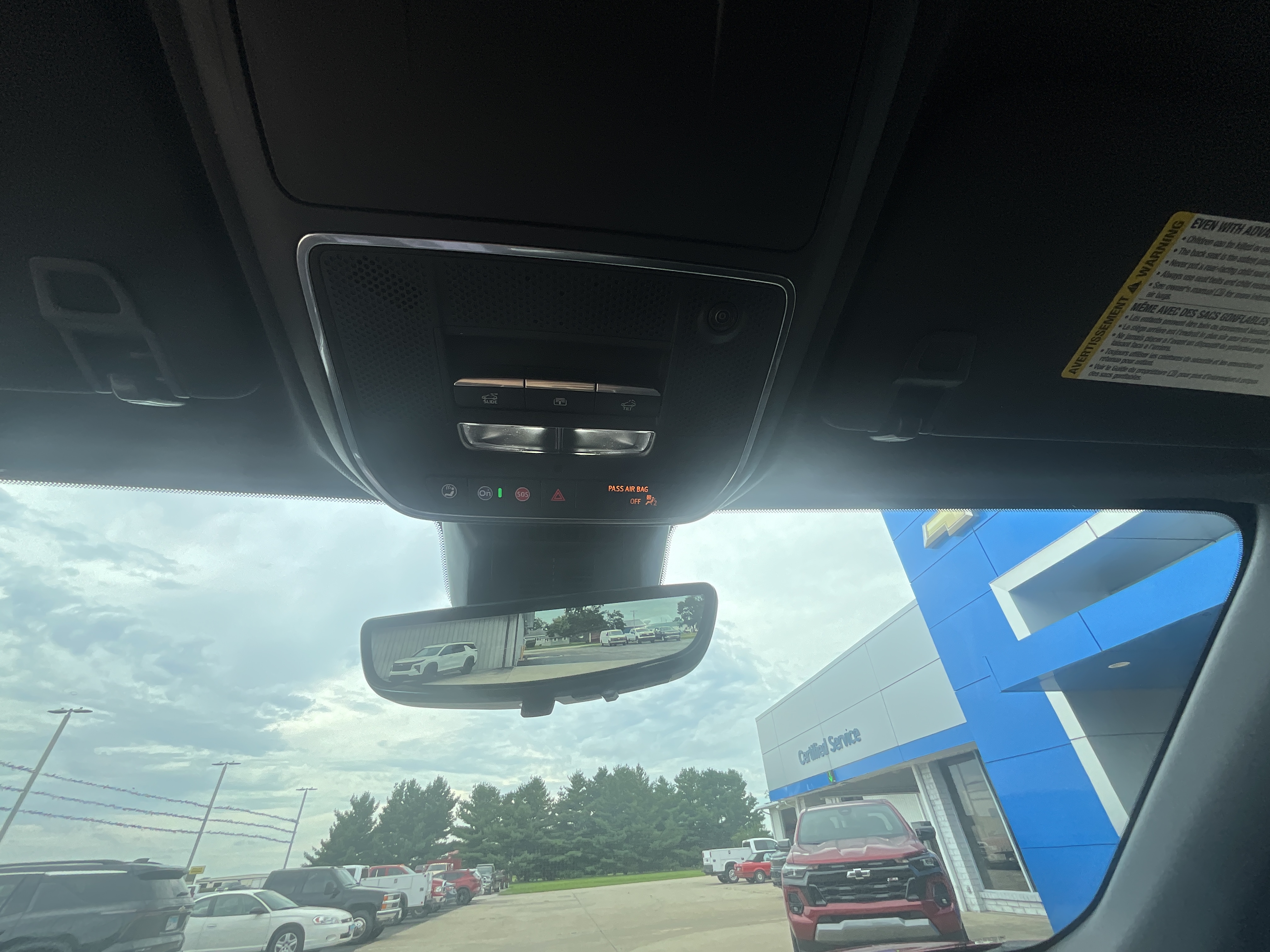 2027 Chevrolet Equinox RS - Photo 14