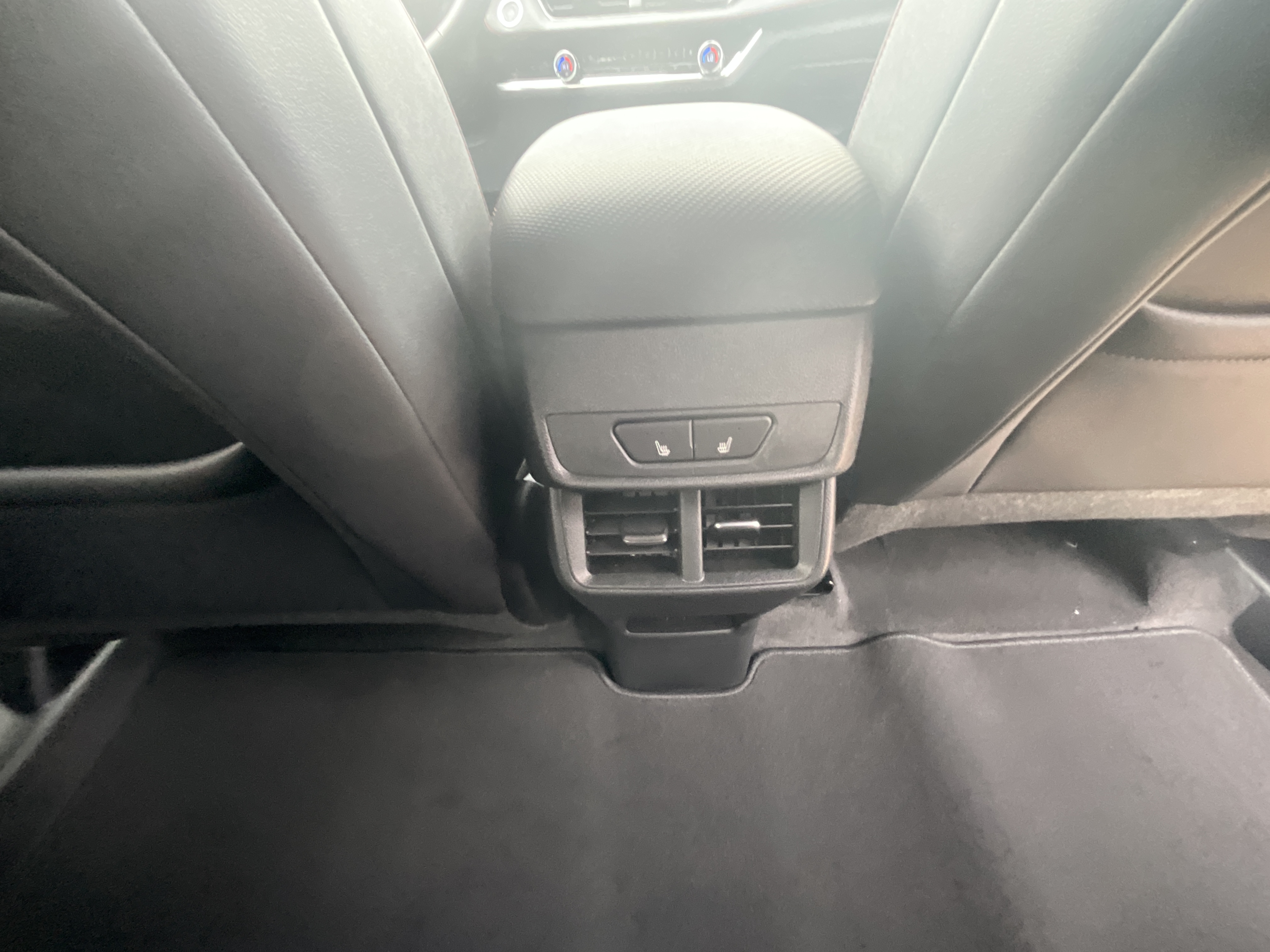 2027 Chevrolet Equinox RS - Photo 21