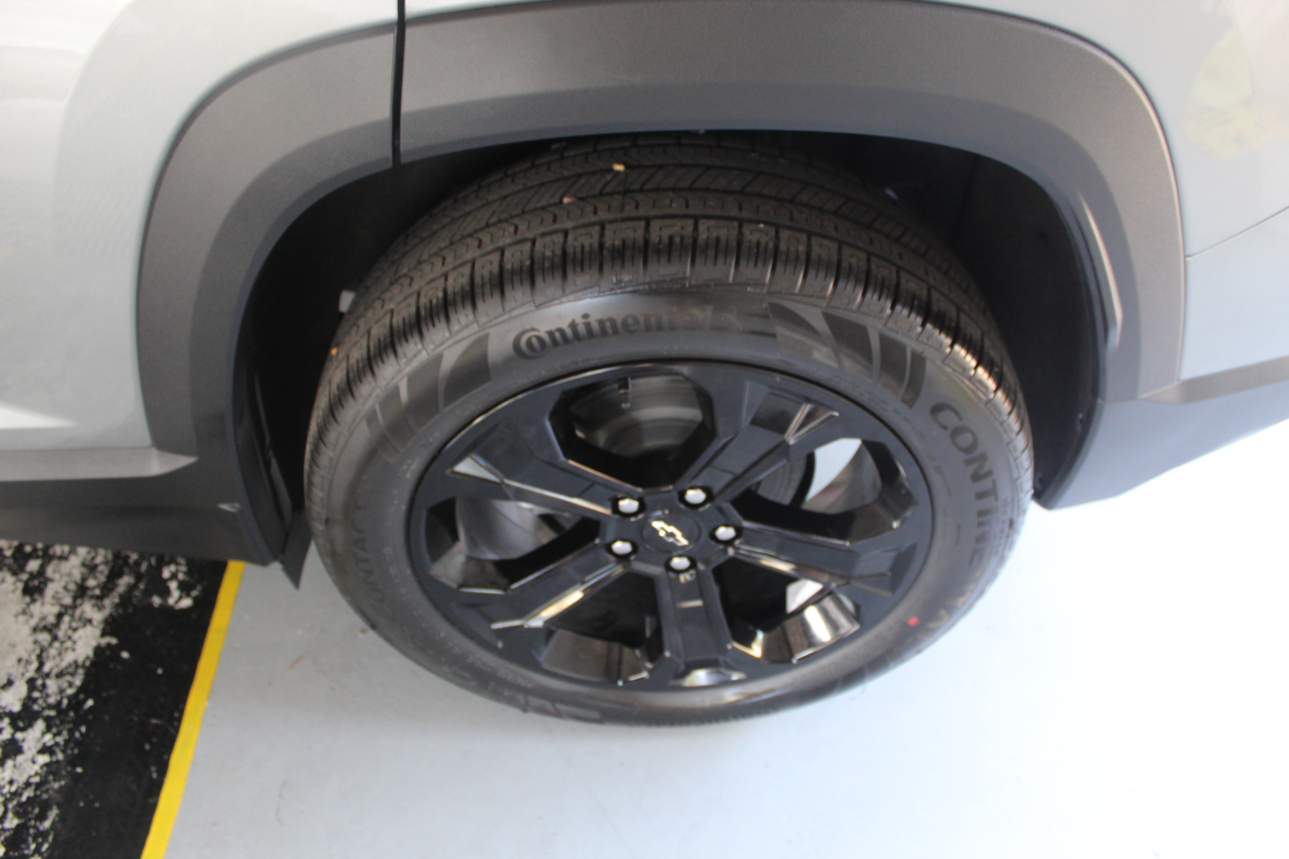 2026 Chevrolet Equinox LT photo 4