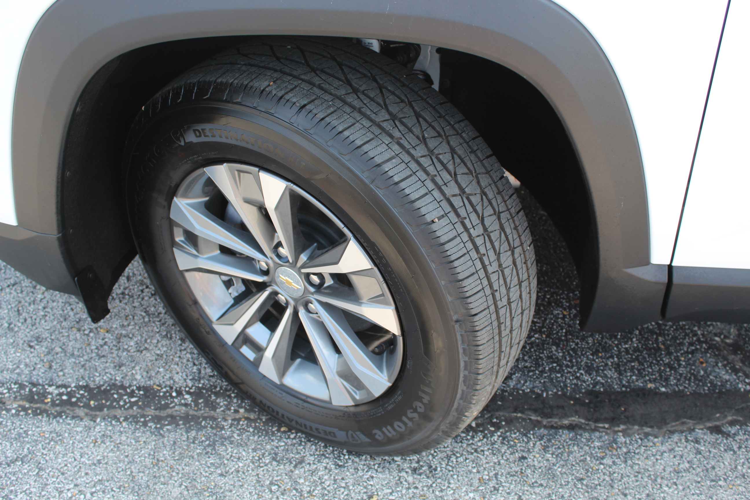 2026 Chevrolet Equinox LT - Photo 25