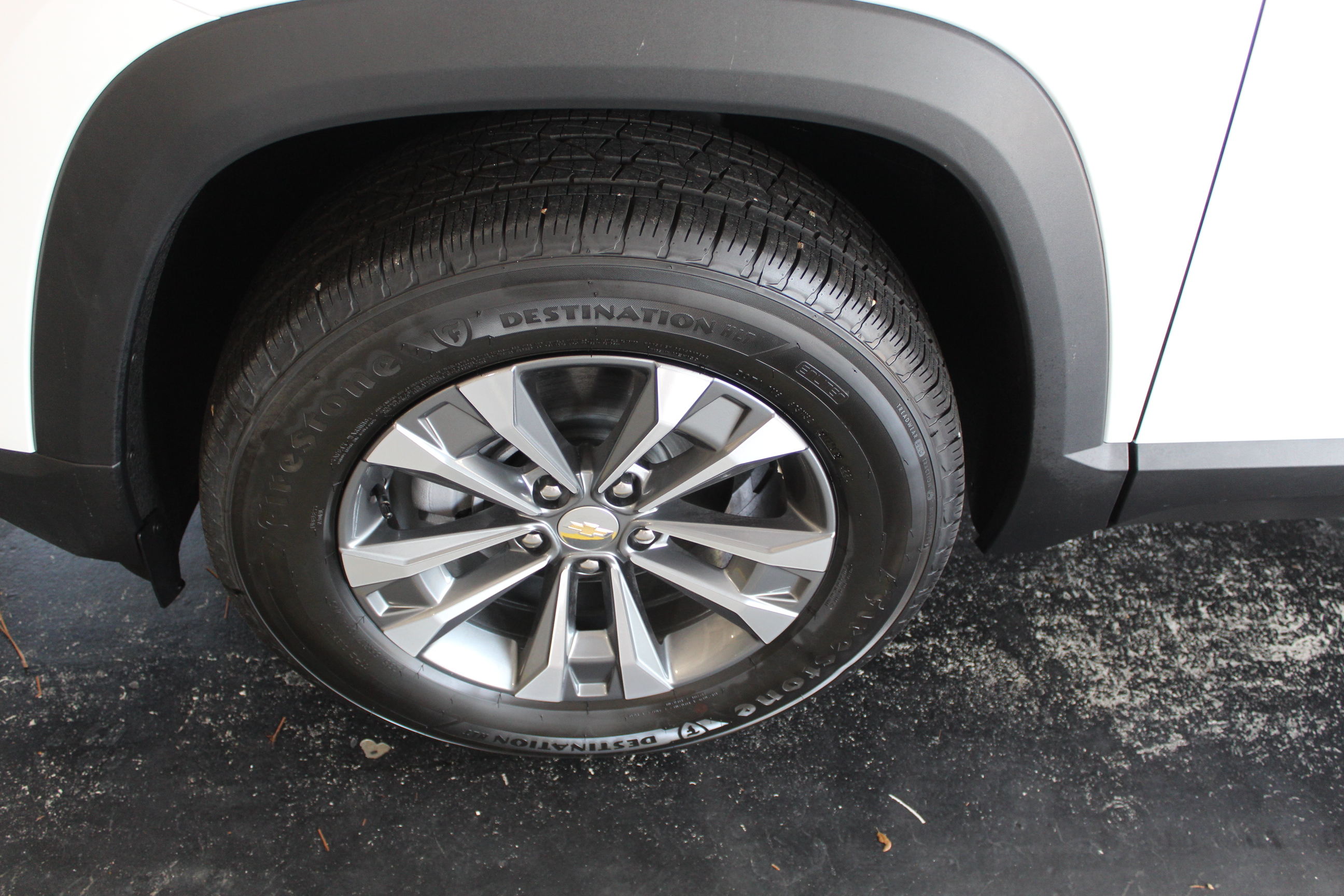 2026 Chevrolet Equinox LT - Photo 17