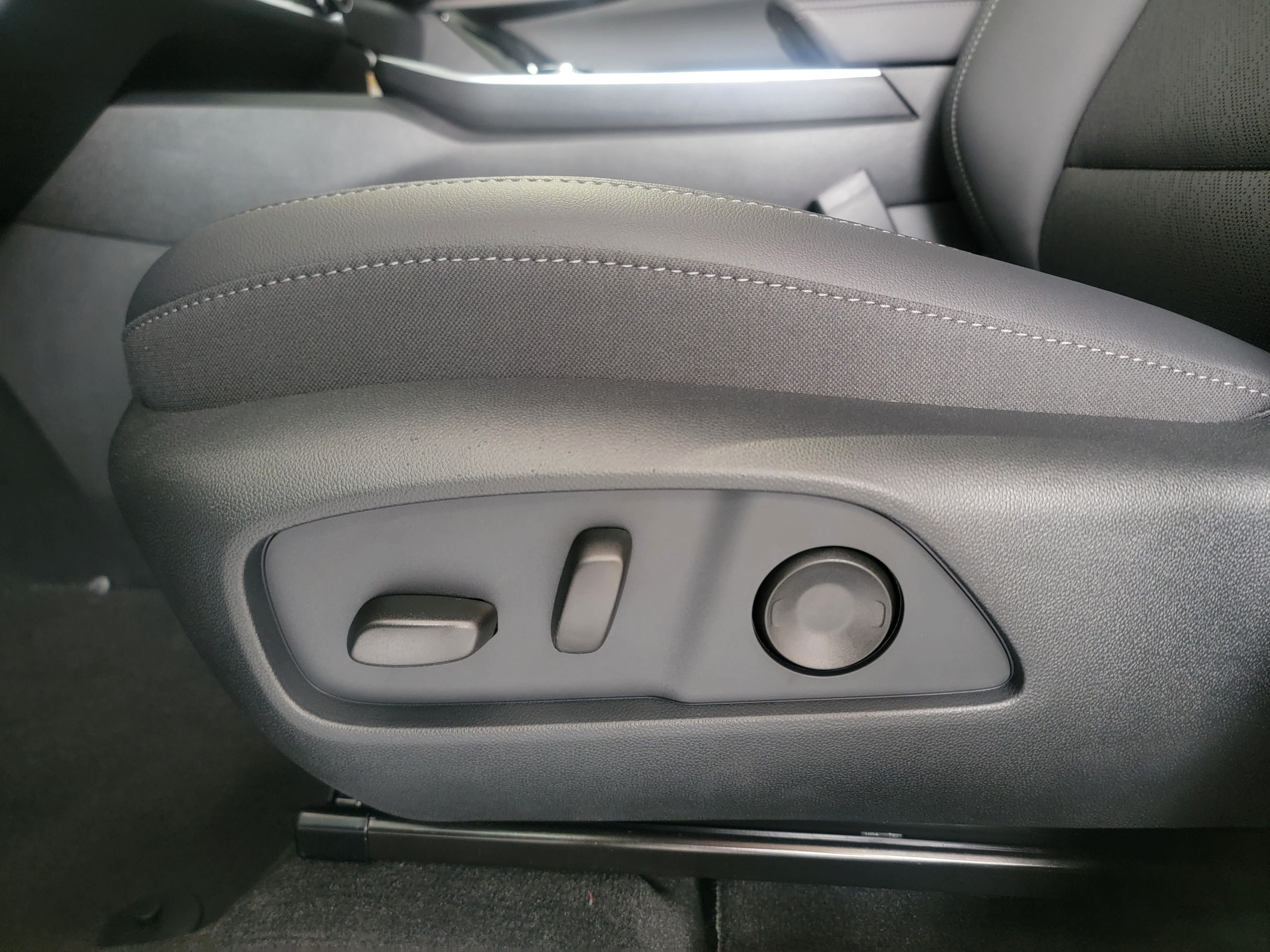 New 2026 Sterling Gray Metallic Chevrolet LT image 18