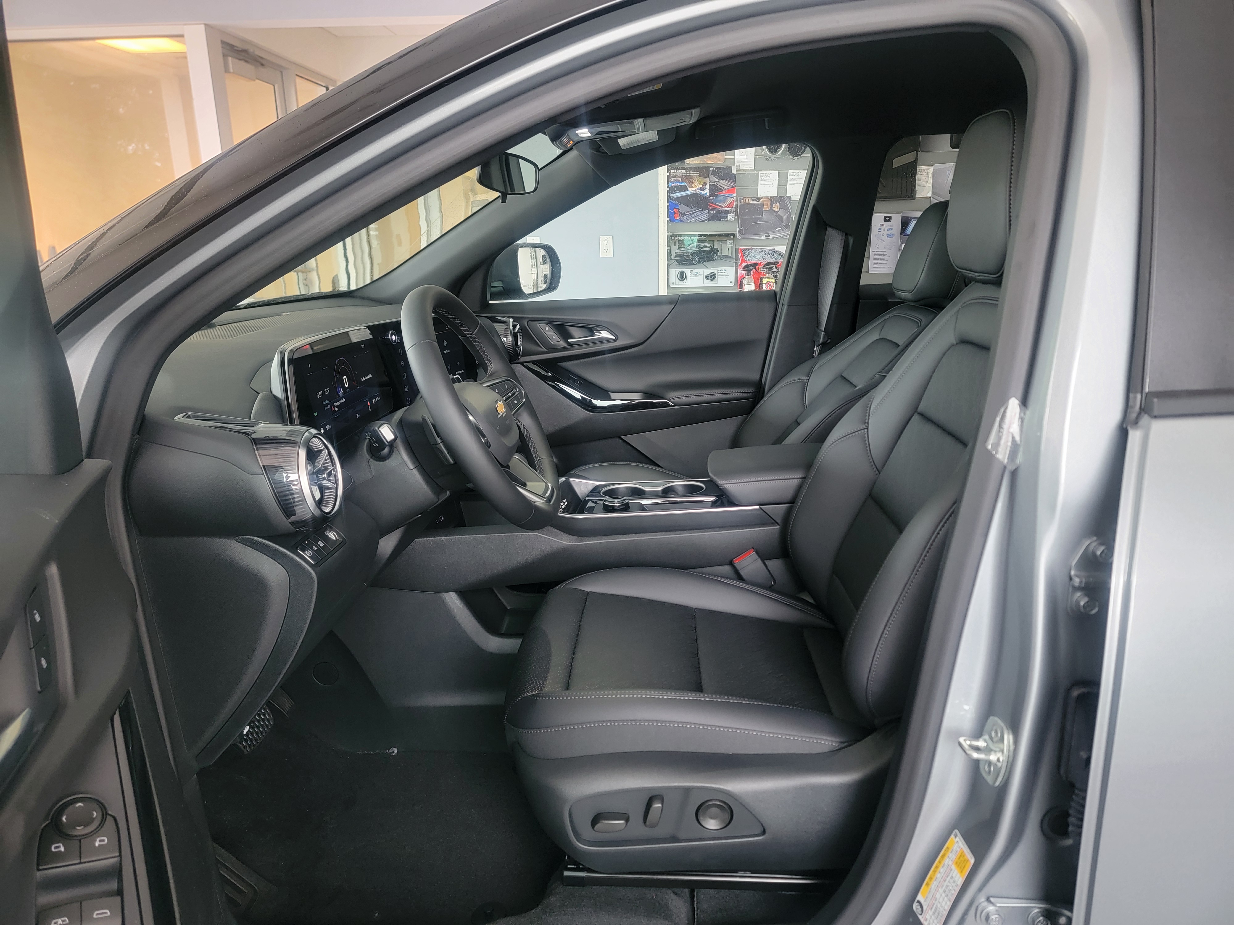 New 2026 Sterling Gray Metallic Chevrolet LT image 17