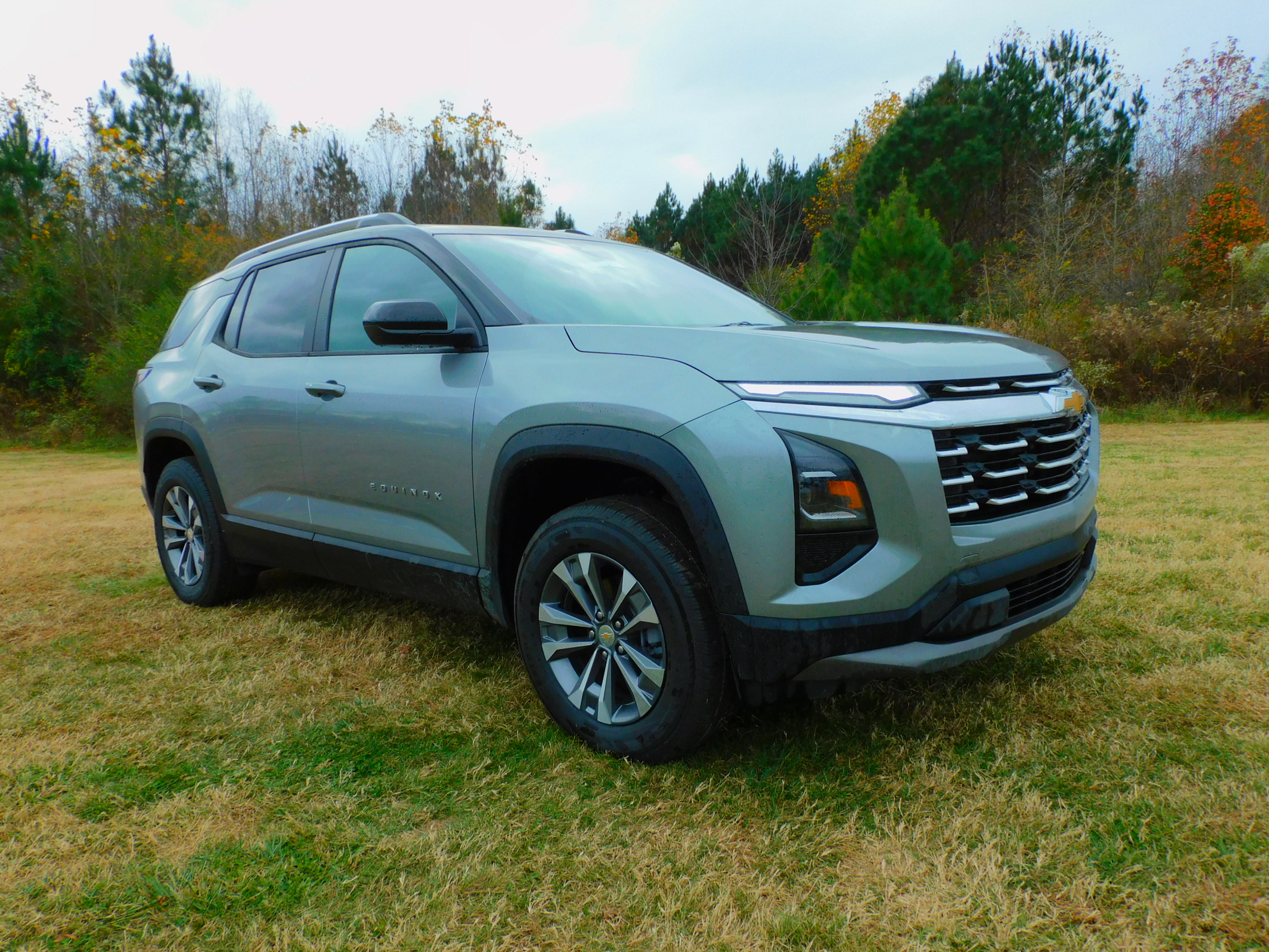 2026 Chevrolet Equinox LT photo 4