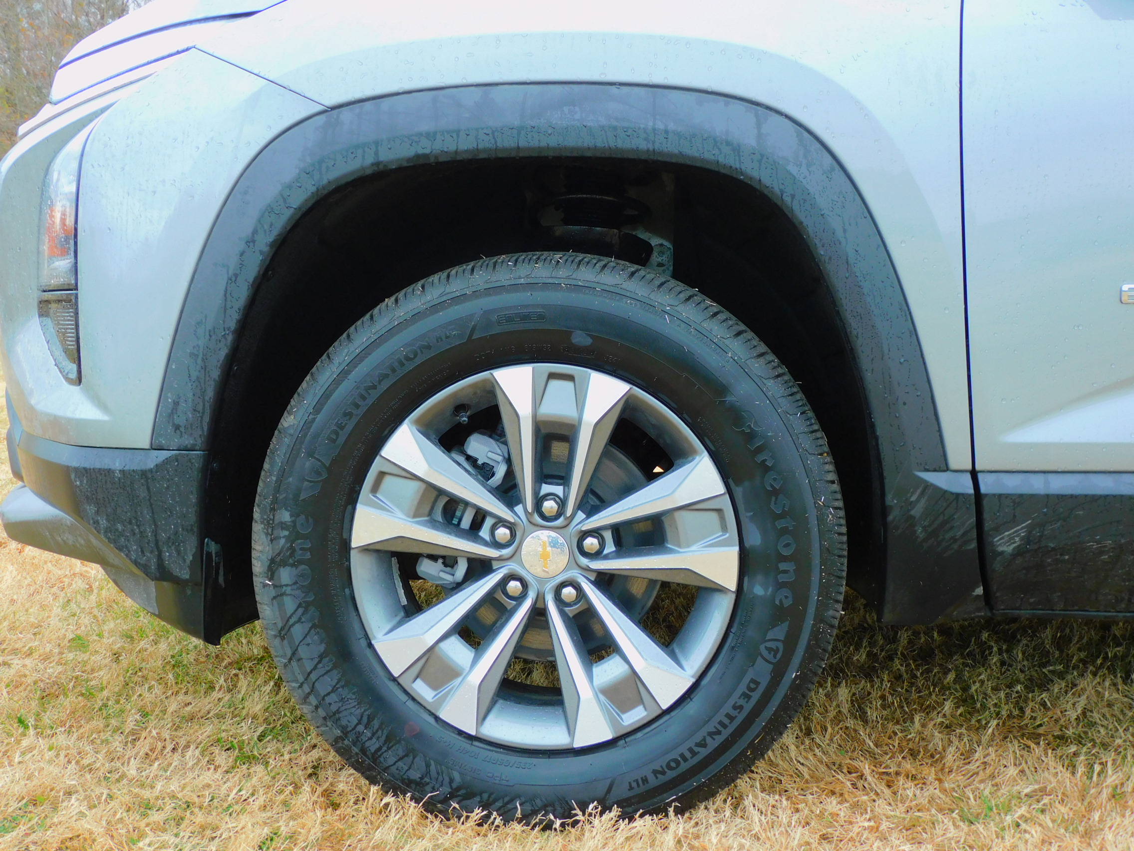 2026 Chevrolet Equinox LT photo 2