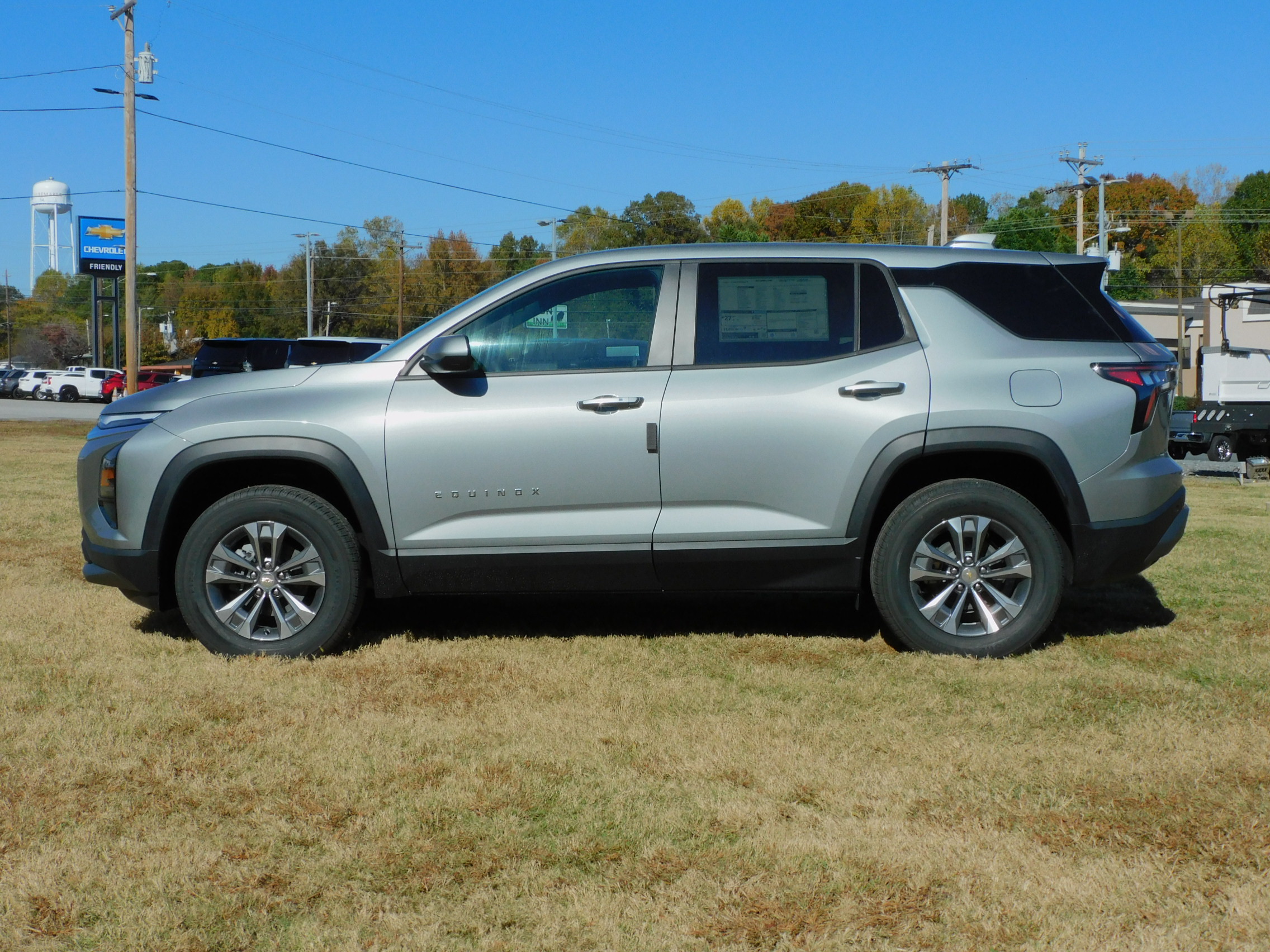 2026 Chevrolet Equinox LT photo 4