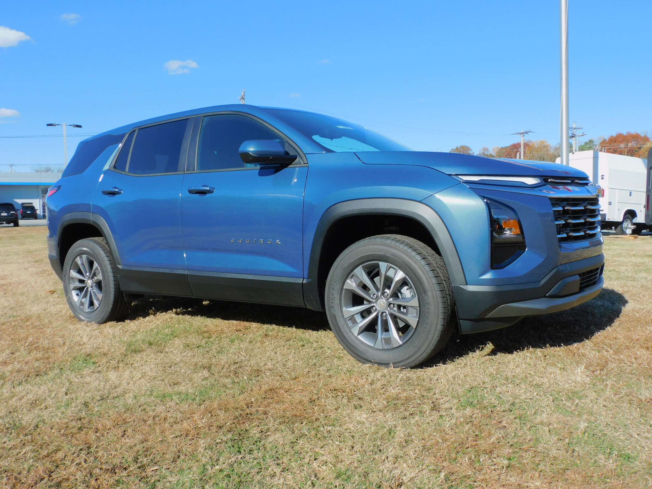 2026 Chevrolet Equinox LT photo 4