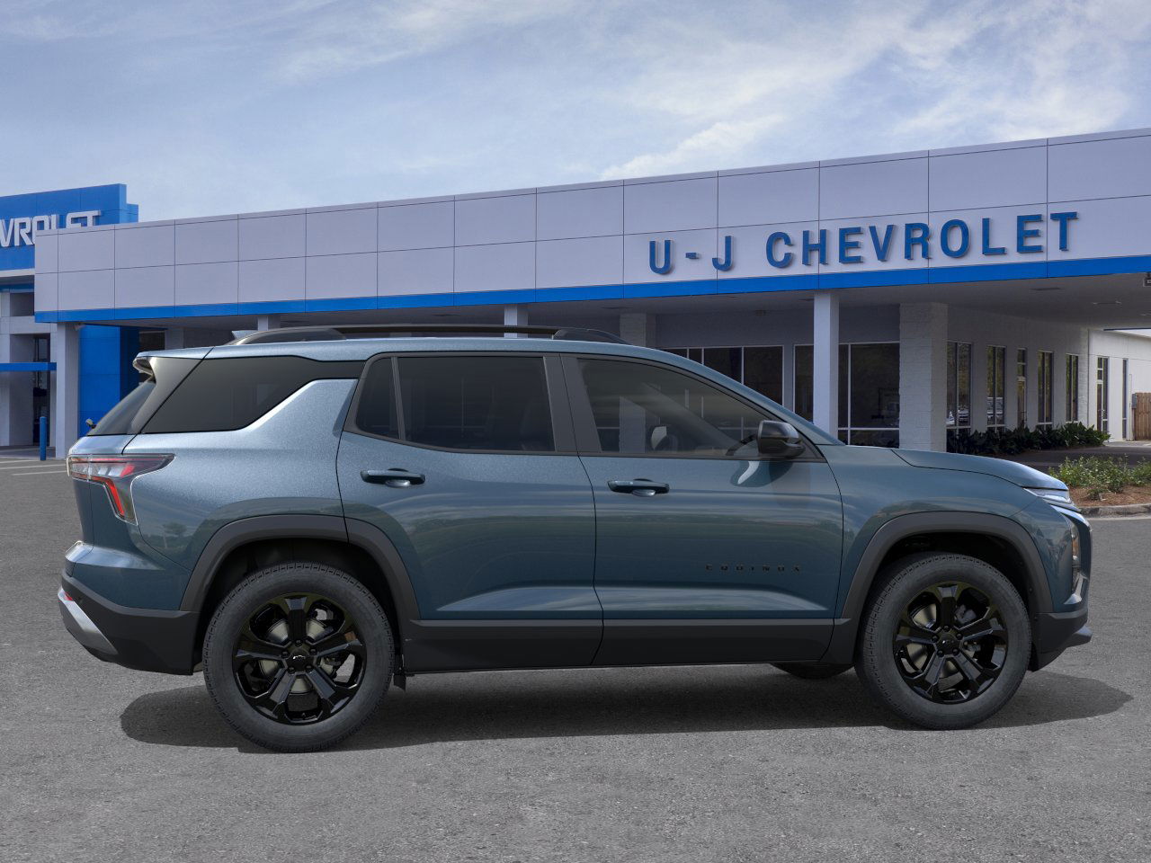 2026 Chevrolet Equinox LT photo 4