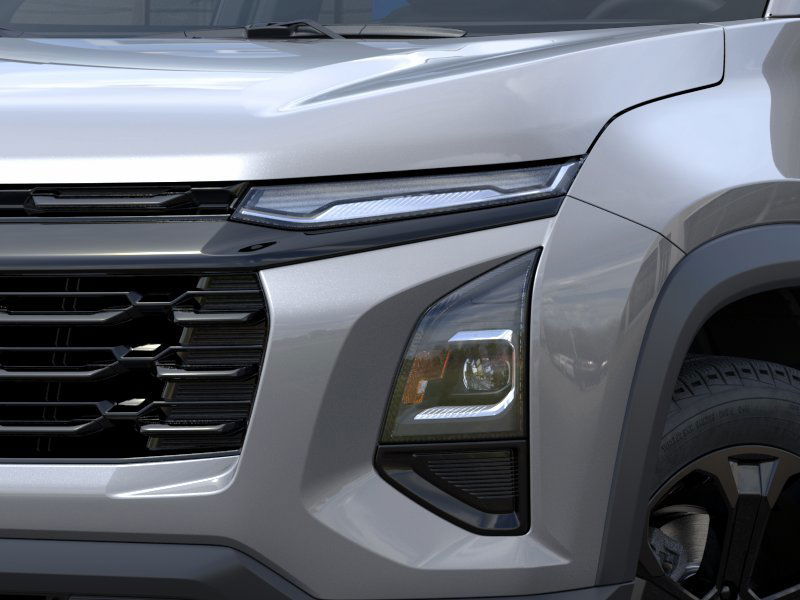 2026 Chevrolet Equinox LT photo 2