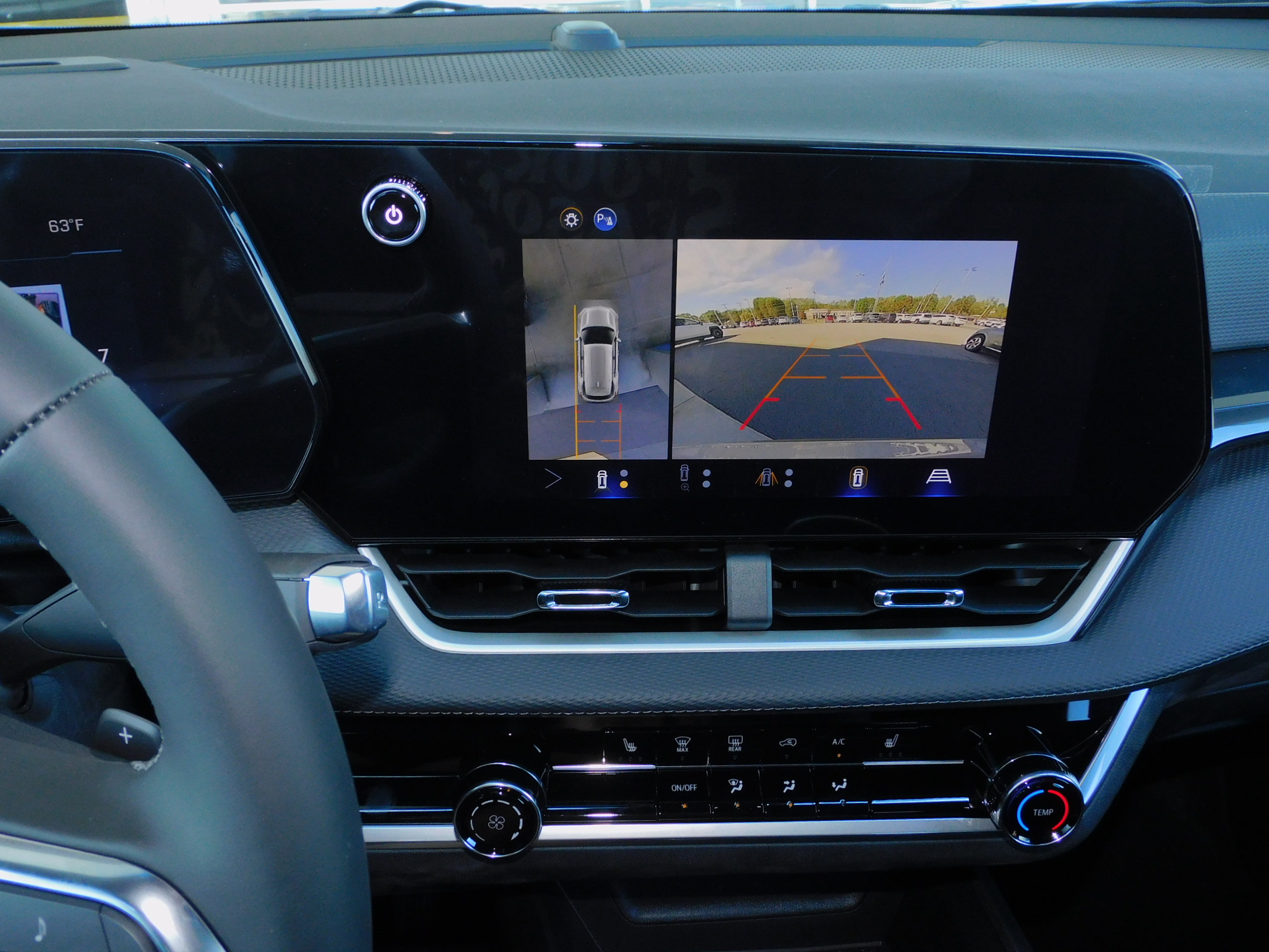 2026 Chevrolet Equinox LT photo 2