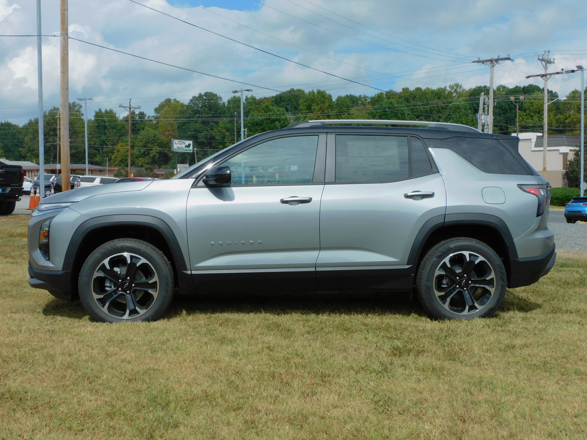2026 Chevrolet Equinox LT photo 4