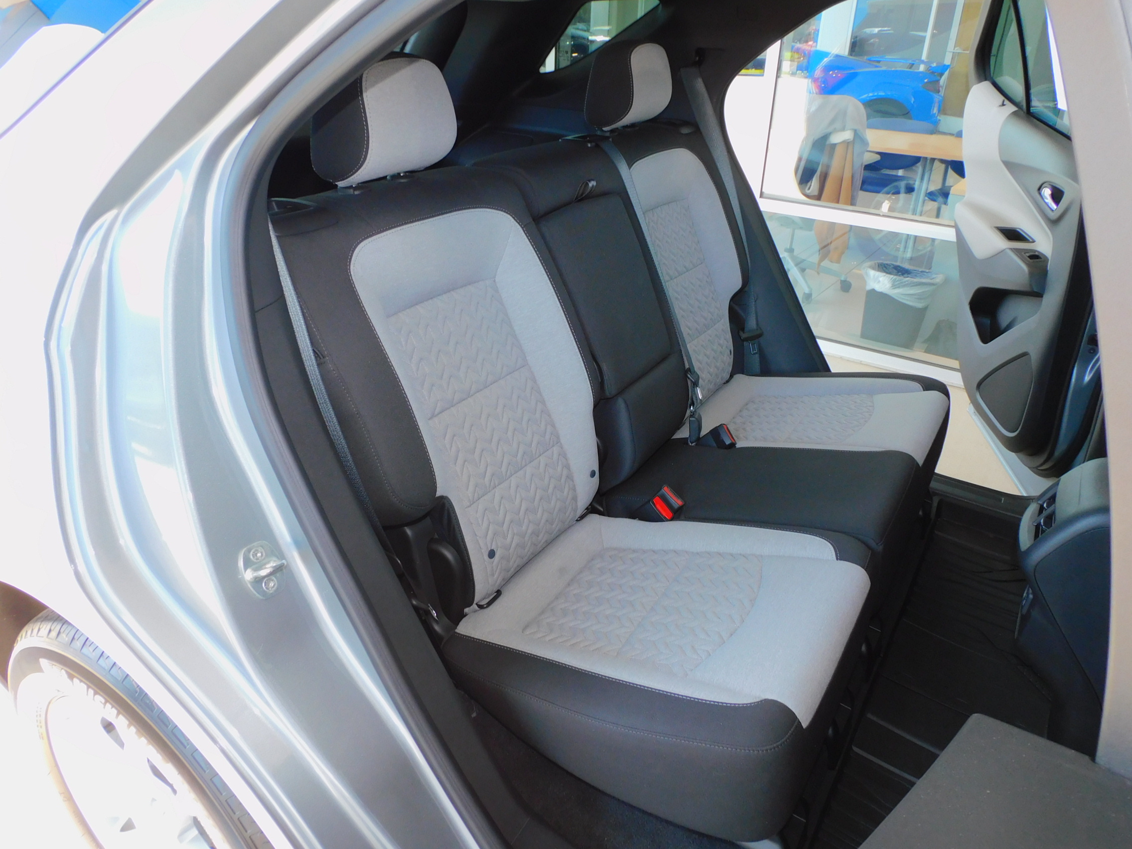 2023 Chevrolet Equinox LS photo 14