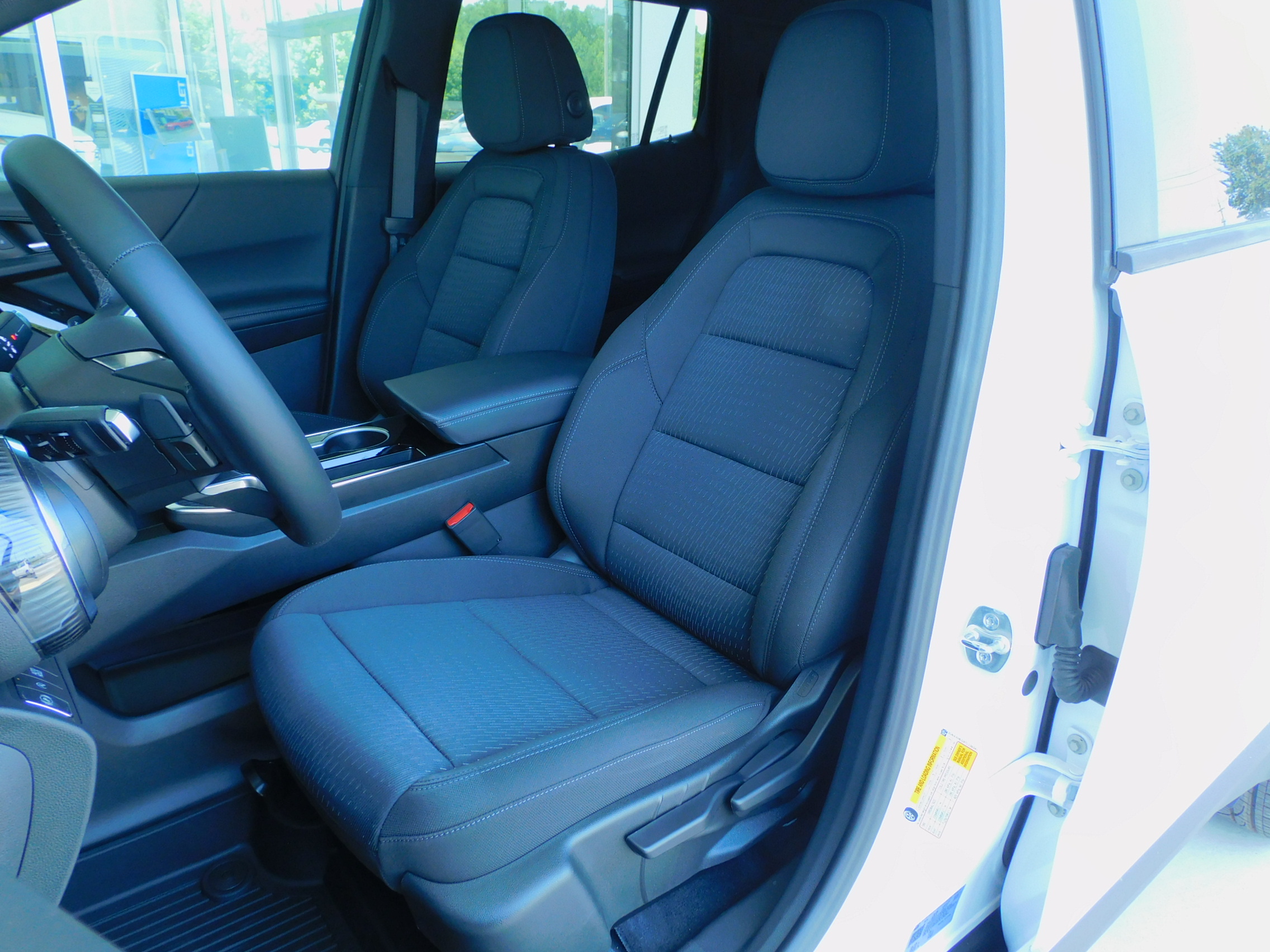 2026 Chevrolet Equinox LT photo 10