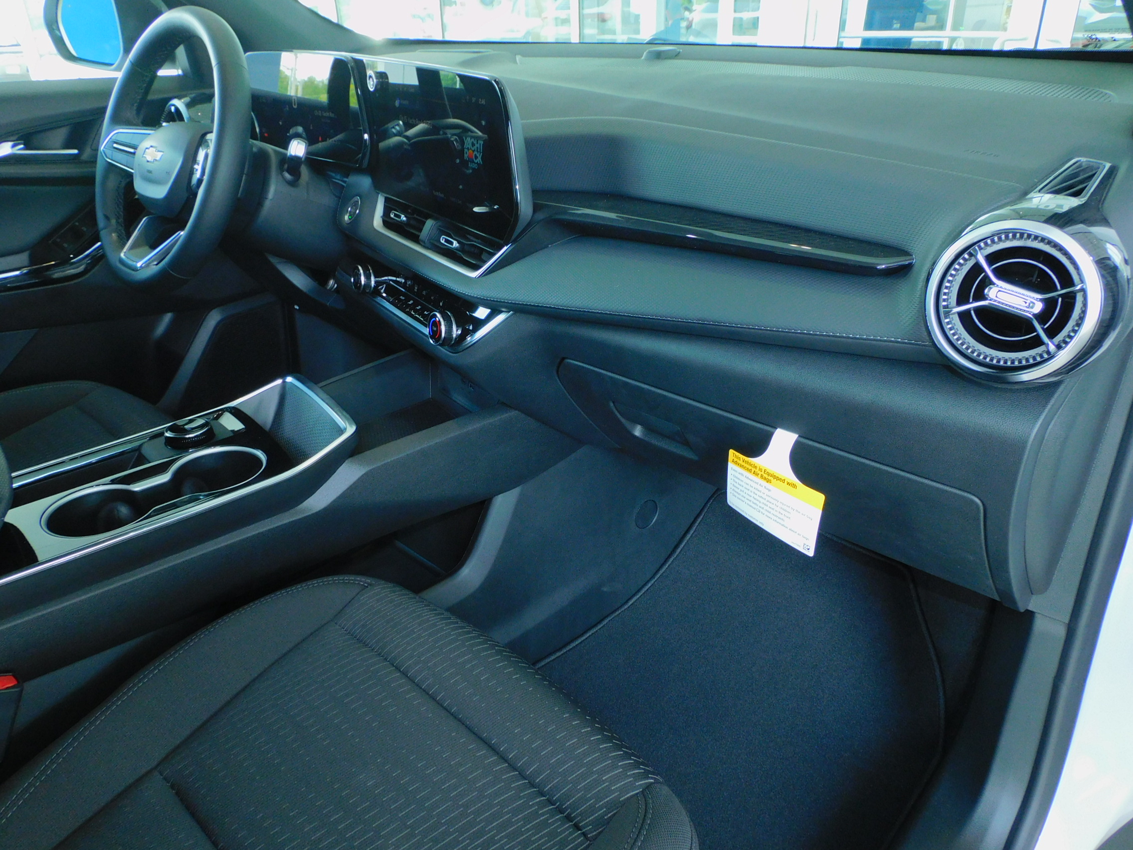 2026 Chevrolet Equinox LT - Photo 13