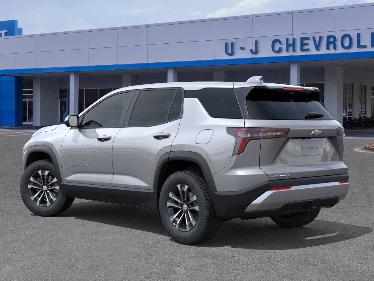 2026 Chevrolet Equinox LT photo 2